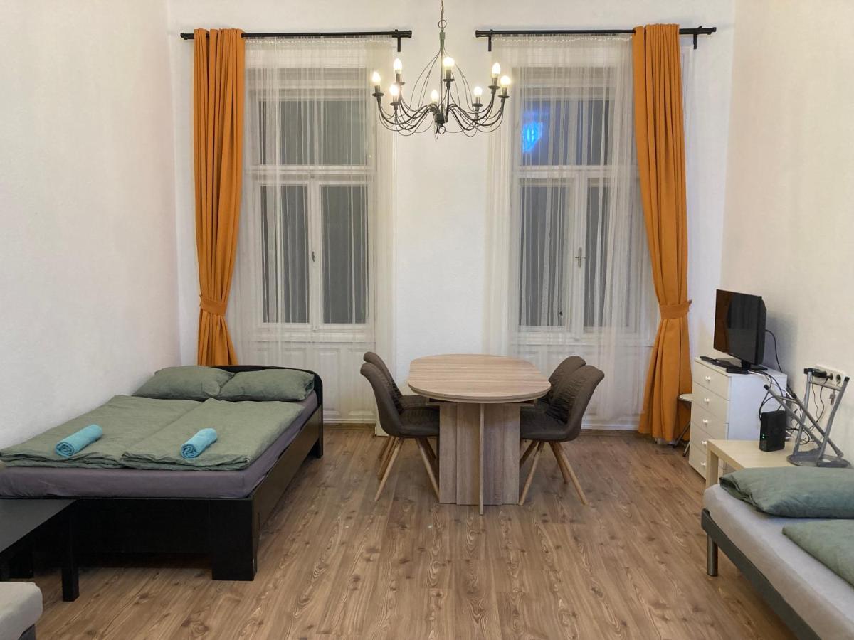 Roland Apartment Downtown - Buda بودابست المظهر الخارجي الصورة