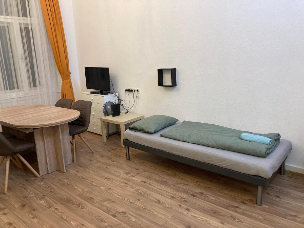 Roland Apartment Downtown - Buda بودابست المظهر الخارجي الصورة