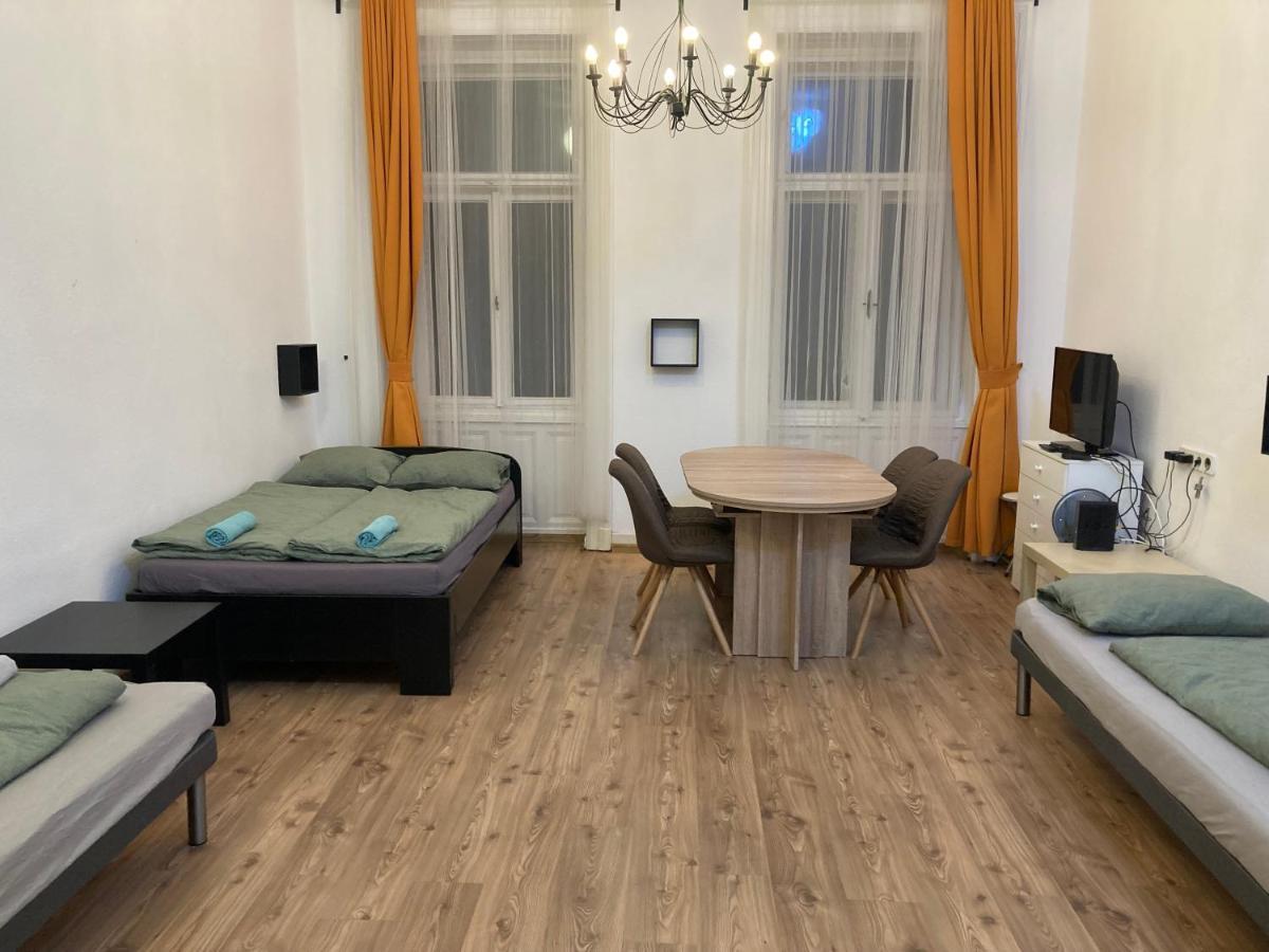 Roland Apartment Downtown - Buda بودابست المظهر الخارجي الصورة